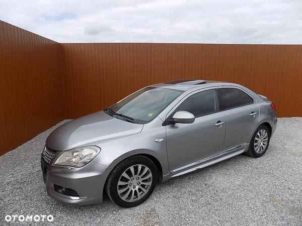 Suzuki Kizashi 2.4 Sport - 29