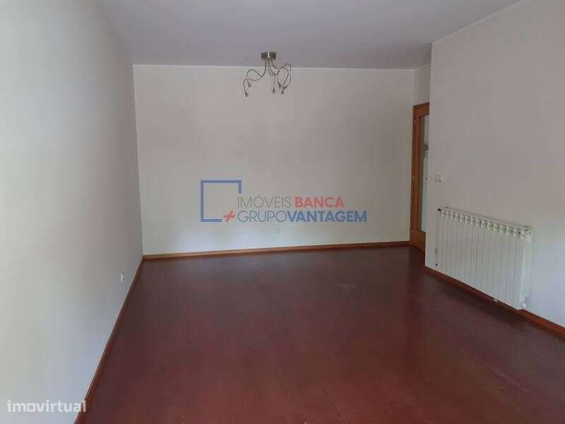 Apartamento T3 126 m2 Oliveira do Douro - Grande imagem: 2/9