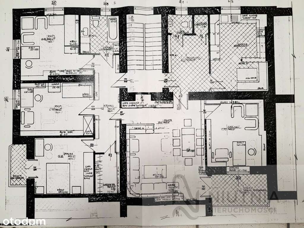 Połączone 2 mieszkania tuż przy parku-16