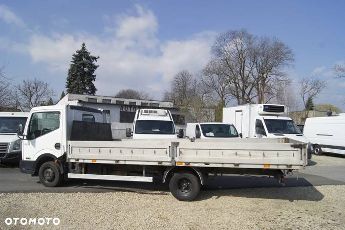 Nissan CABSTAR - 1