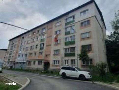 Cota 3/16 apartament 2 camere, Lupeni, jud. Hunedoara - Imagine principală: 1/8