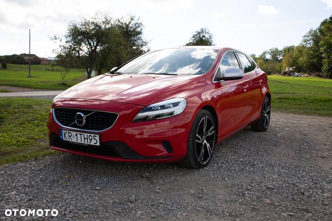 Volvo V40 T3 Drive-E R-Design Momentum - 4