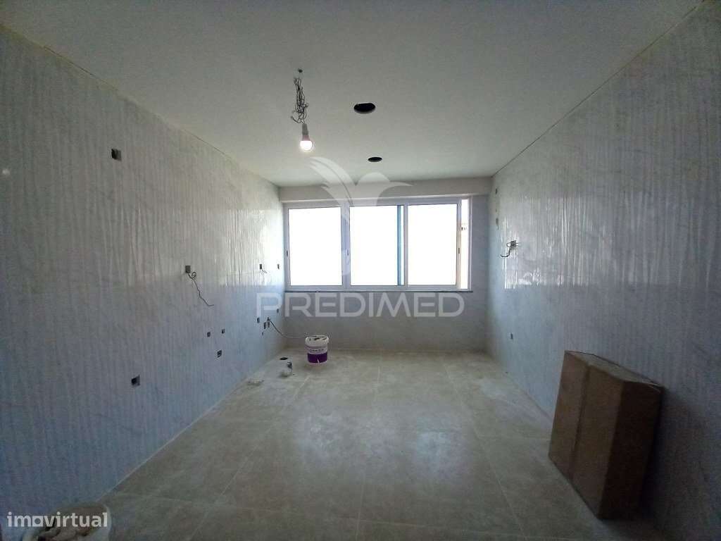 Apartamento T2 em Carregado - Grande imagem: 3/29
