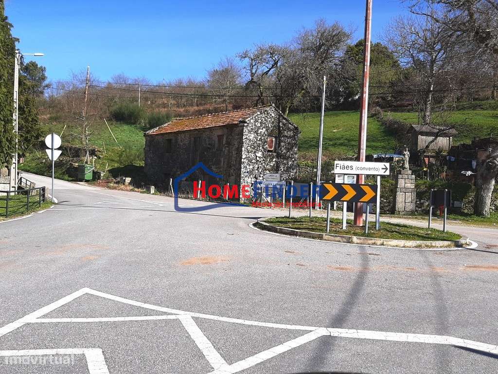 Moradia para Restauro - Fiães, Melgaço-44