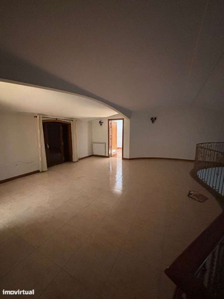 Imóvel de banco : apresente-nos a sua e-7