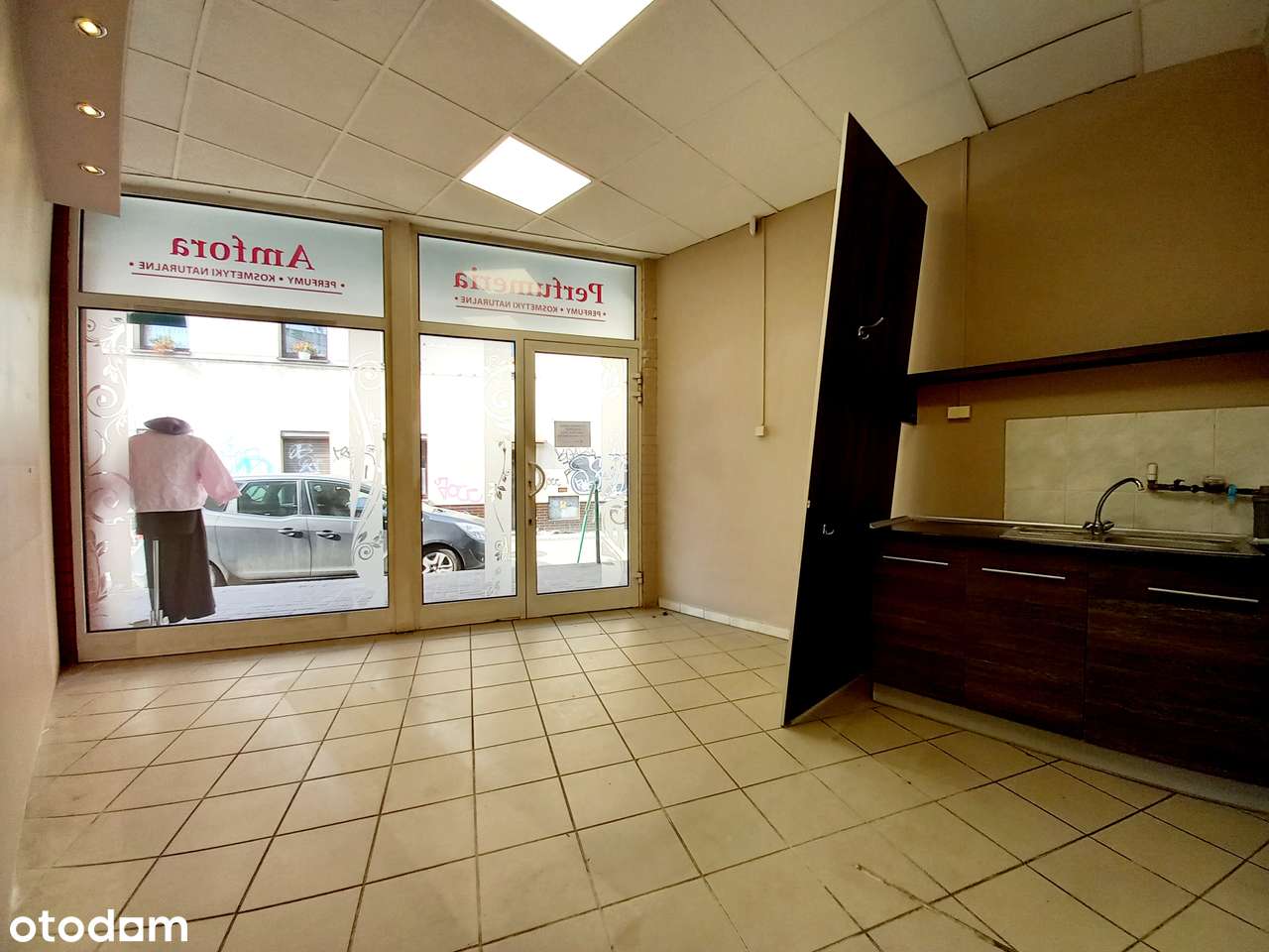 Sprzedam lokal w CENTRUM GLIWIC - do rynku 150 metrów-5