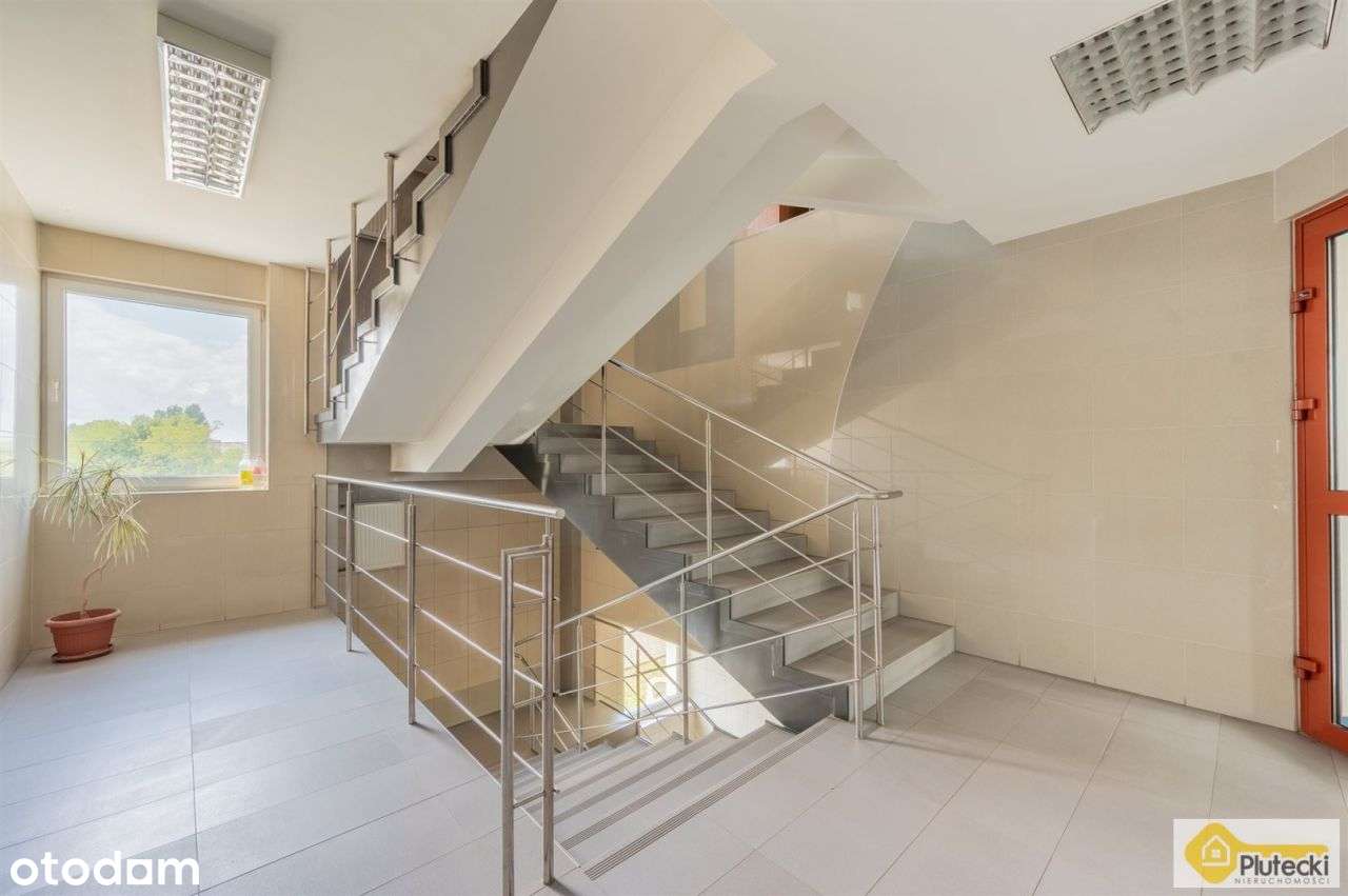 Duży lokal biurowy w świetnej lokalizacji-2