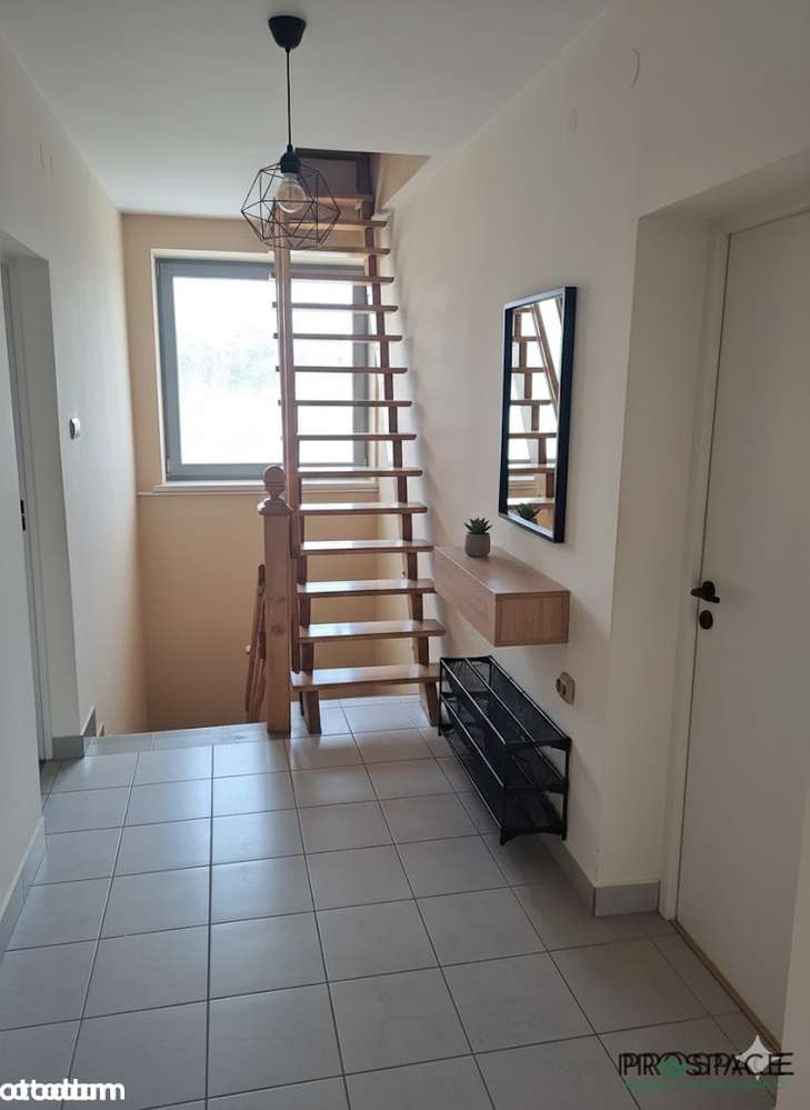 Dom w Raculce w pożądanej lokalizacji-12