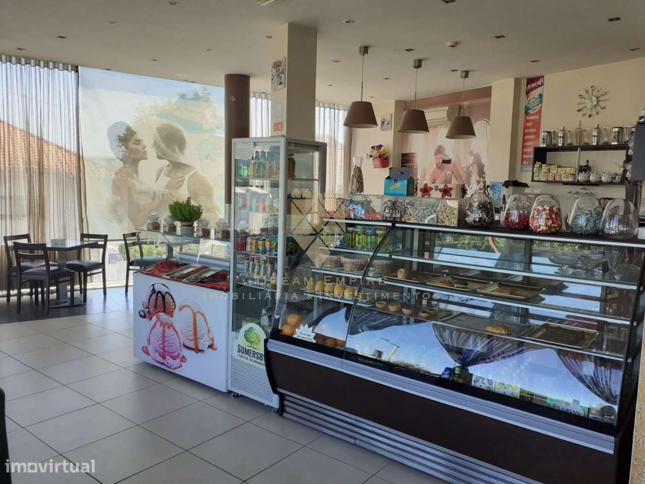 TRESPASSE DE CAFÉ NO CENTRO DE PAREDES - Grande imagem: 5/9