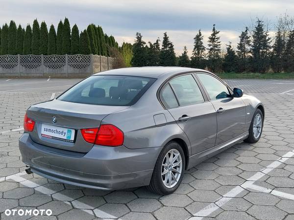 BMW Seria 3 318d - 18