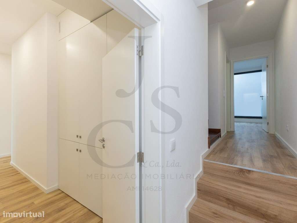 Moradia T4+T2 R/C Independente Gondomar - Possibilidade Permuta-21