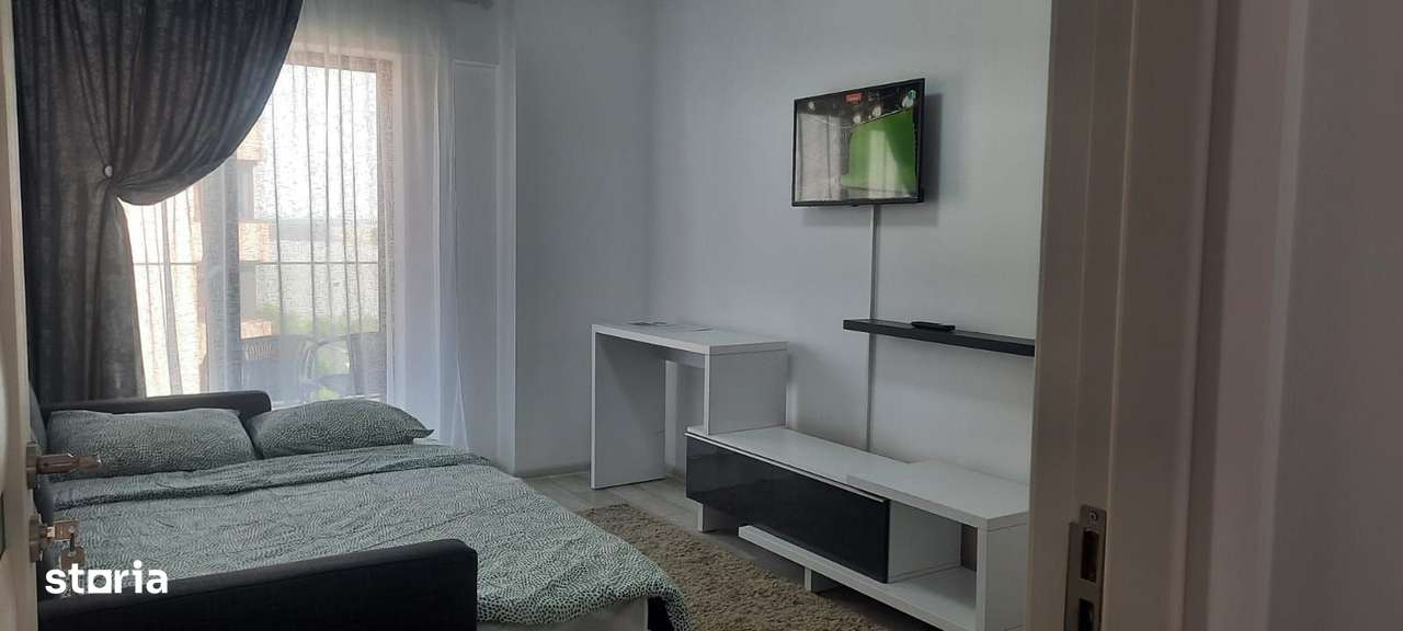 Inchiriez apartament 3 camere Faleză Dunării - Imagine principală: 5/8