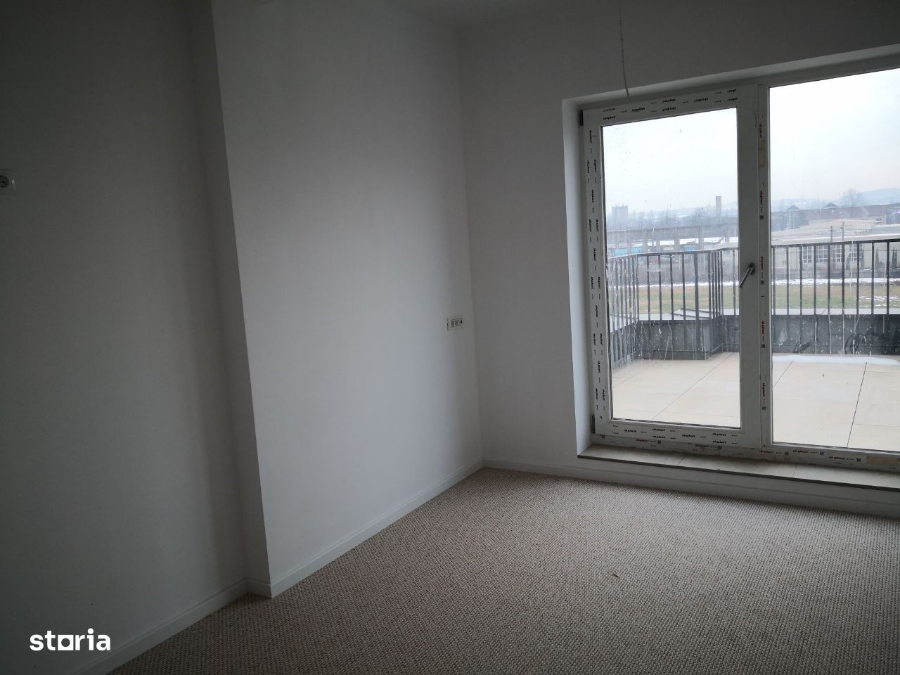 Str. Atletilor, vand ap. tip penthouse, cu terasa 44 mp, finisat