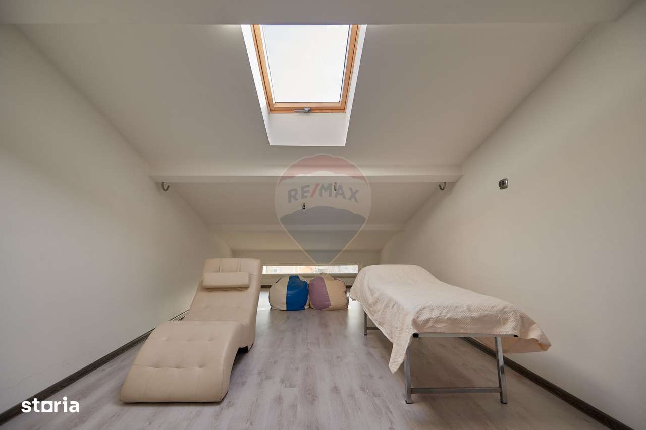 Casa / Vila cu 7 camere de vanzare in Chinteni-13