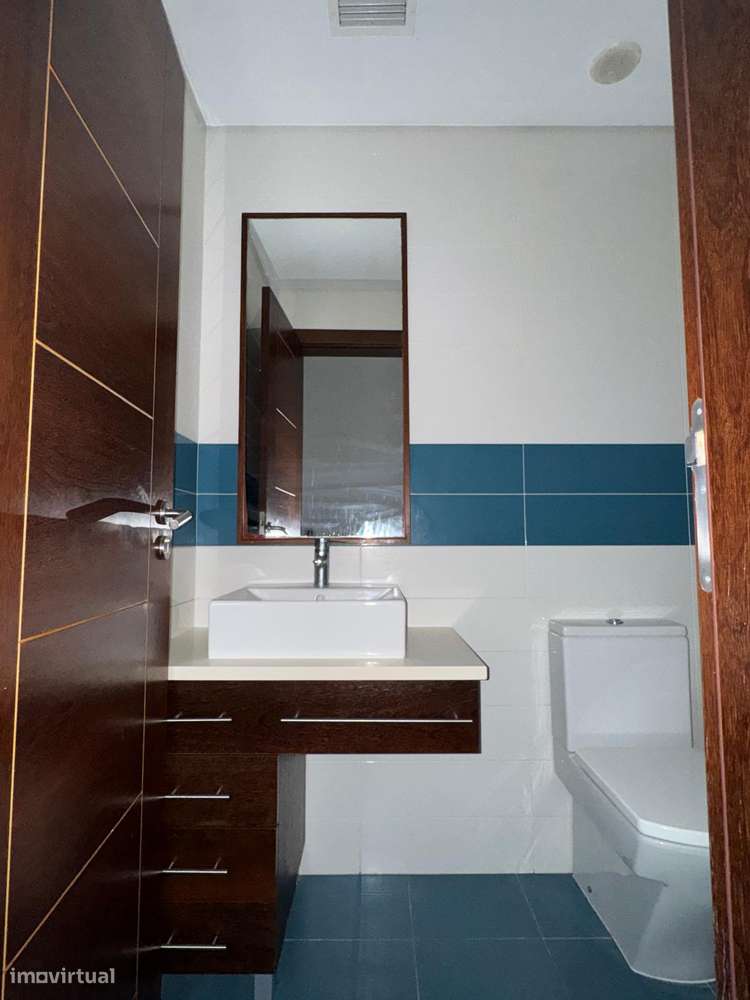 Imóvel de banco :T4 com varanda, garagem em Torres Vedras-24