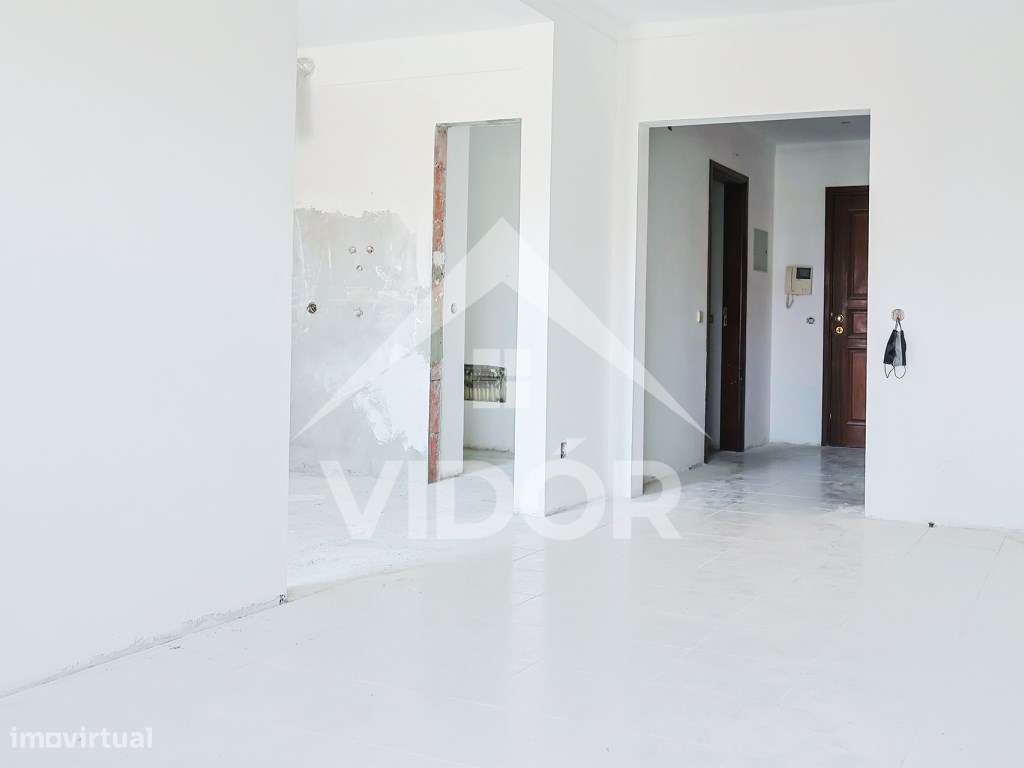 T3 no 3º Andar com Parqueamento - Grande imagem: 4/20