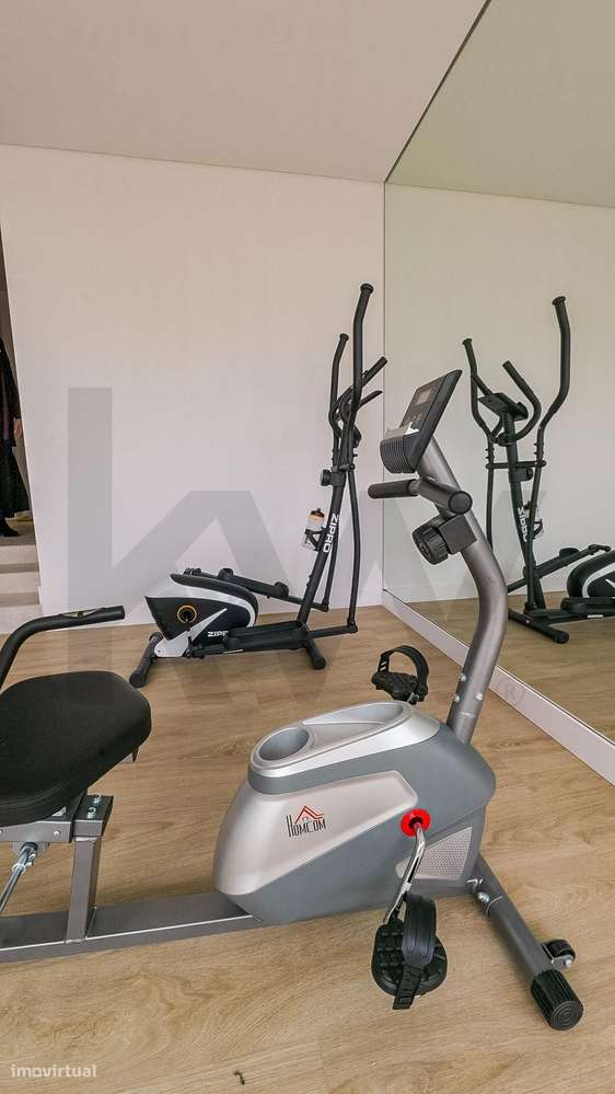 Apartamento T4 com Jardim e Piscina na Parede – Cascais-46