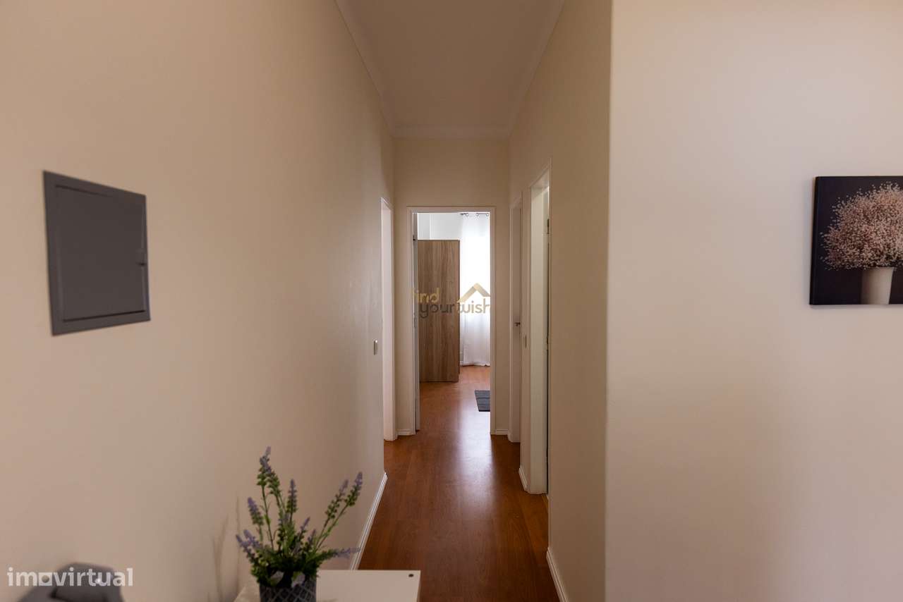 Apartamento T3 com Localização Premium no Centro de Alcobaça-16