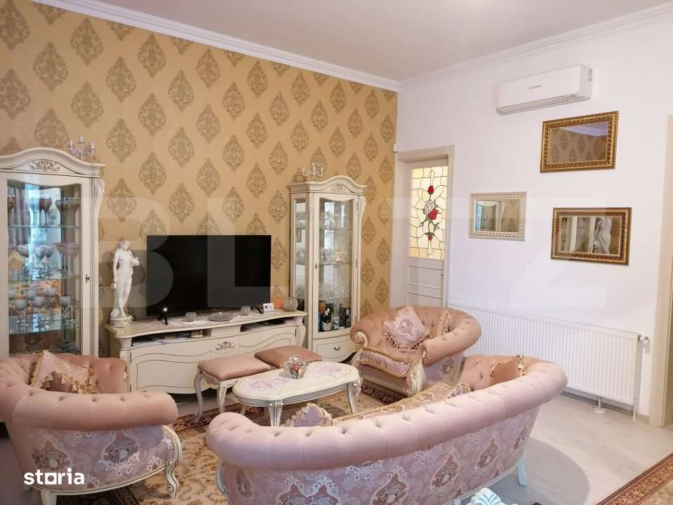 De vanzare apartament 3 camere, ultracentral , cu acoperis - Imagine principală: 5/12