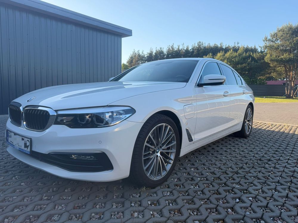 BMW 5 Series G30/G31 530e iPerformance GPF Luxury Line 2018