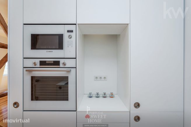 Apartamento T2 renovado com vista rio, em frente ao Panteão Nacional-21