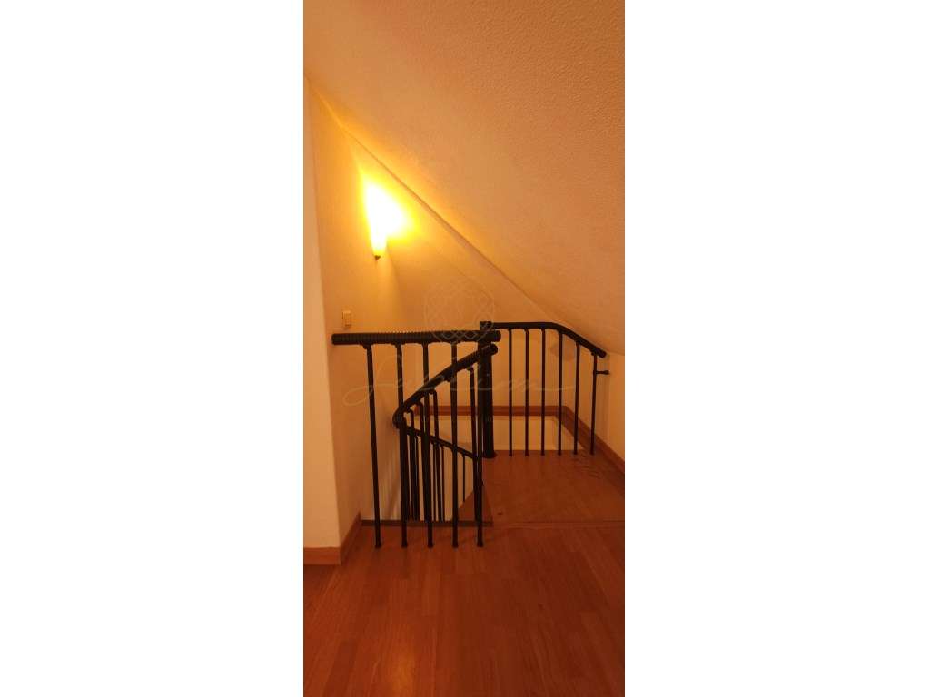 'Exclusivo' Prédio T3, Triplex em 2ª linha de Praia.-22