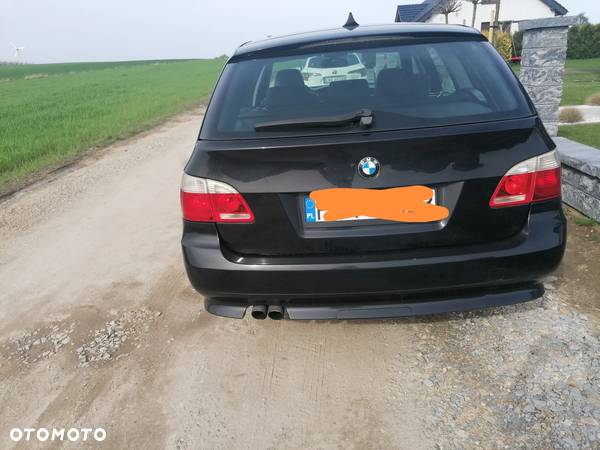 BMW Seria 5 523i - 2