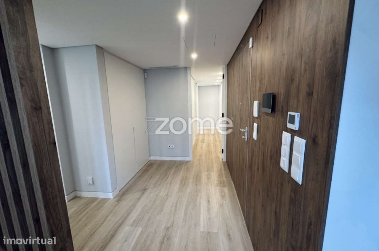 Apartamento T3 com Mezanino – 3 lugares de garagem - Grande imagem: 5/28