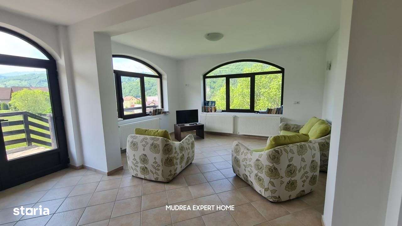 Nou | Vila-Hotel-Pensiune | 12 Camere | Bran-Moieciu - Imagine principală: 5/18