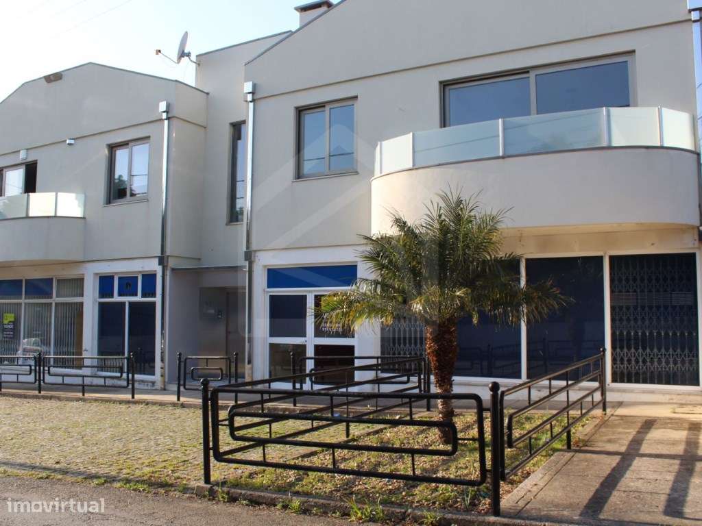 Loja comercial com 180 m2 em Santa Maria de Lamas - Grande imagem: 5/26