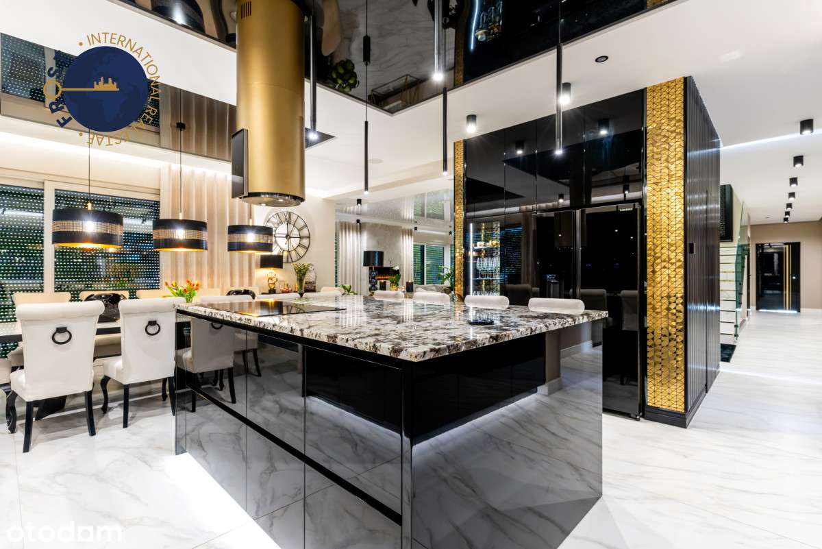 Luksusowa nowoczesna willa  z wewnętrznym basenem-13