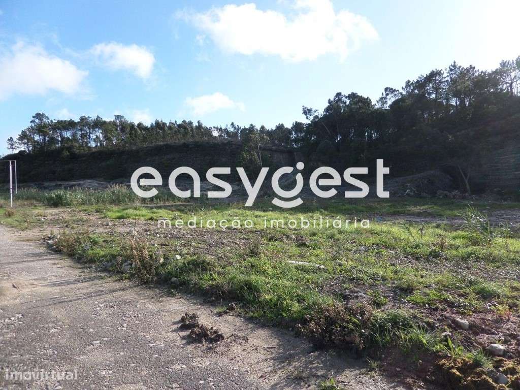 Terreno destinado a Construção Urbana - Grande imagem: 2/9