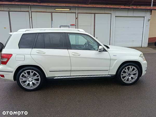 Mercedes-Benz GLK 220 CDI (BlueEFFICIENCY) 7G-TRONIC - 1