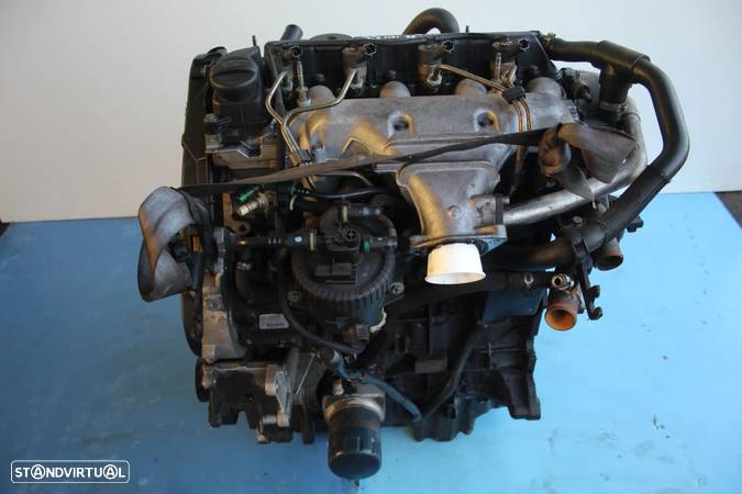 Motor Peugeot/Citroen 2.2 Hdi 4HX com injeçao bosch - 1