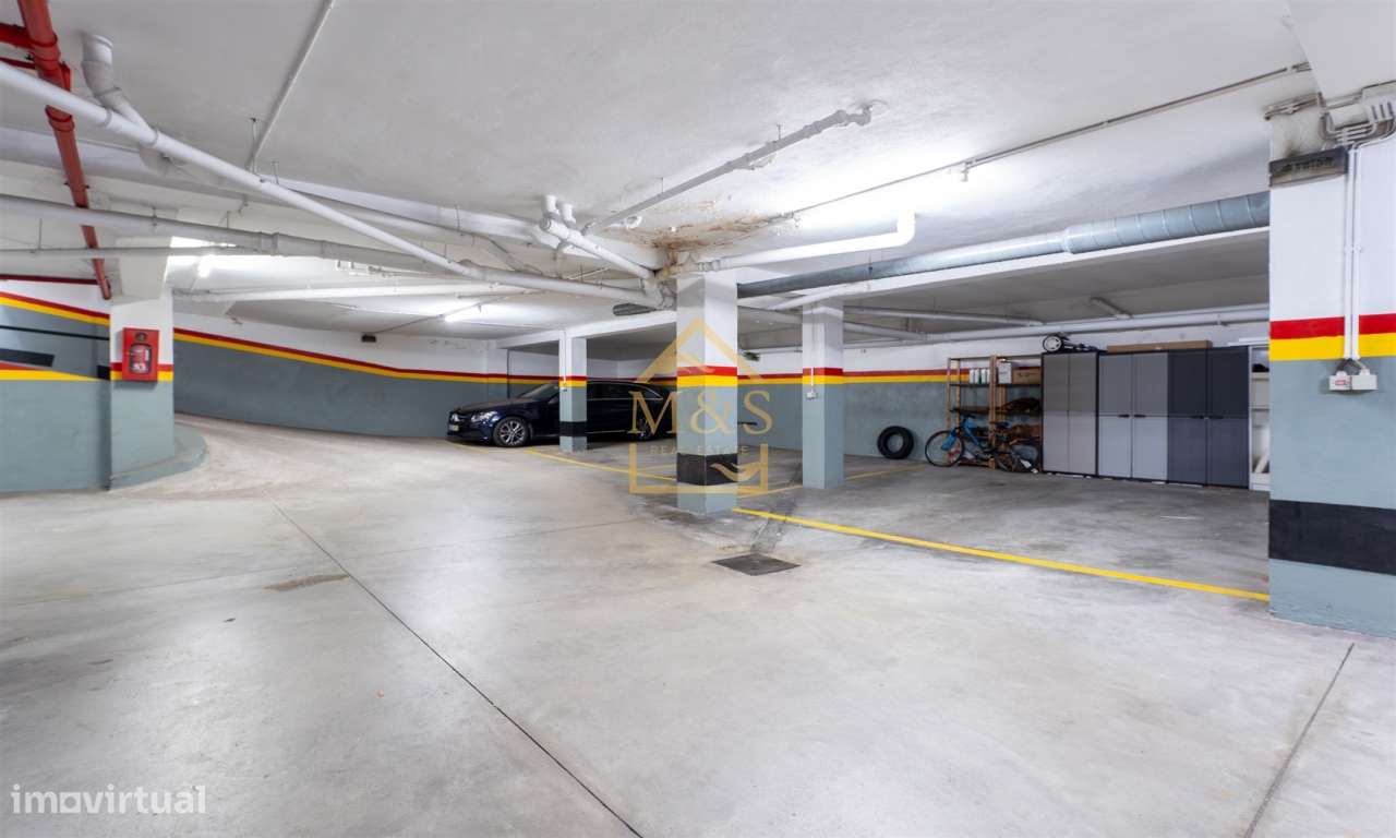 Apartamento T4-Varanda-Garagem - 600Mts da Praia - Metro- Matosinhos-41