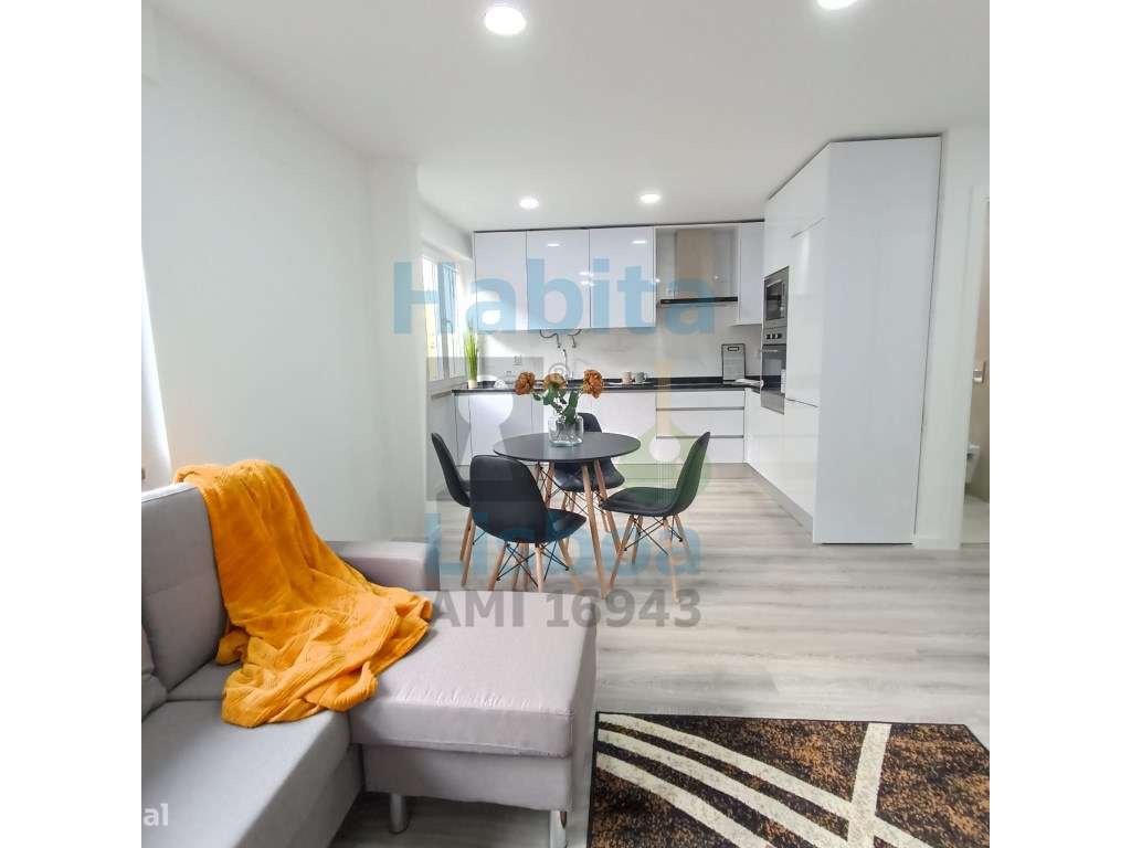 Apartamento T2 em São Domingos de Benfica | Remodelado-11