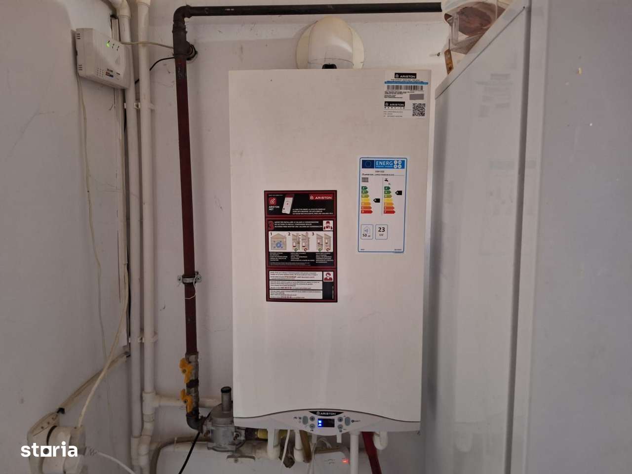 Casă 6 camere de vânzare în Frumușani, aproape de București-9