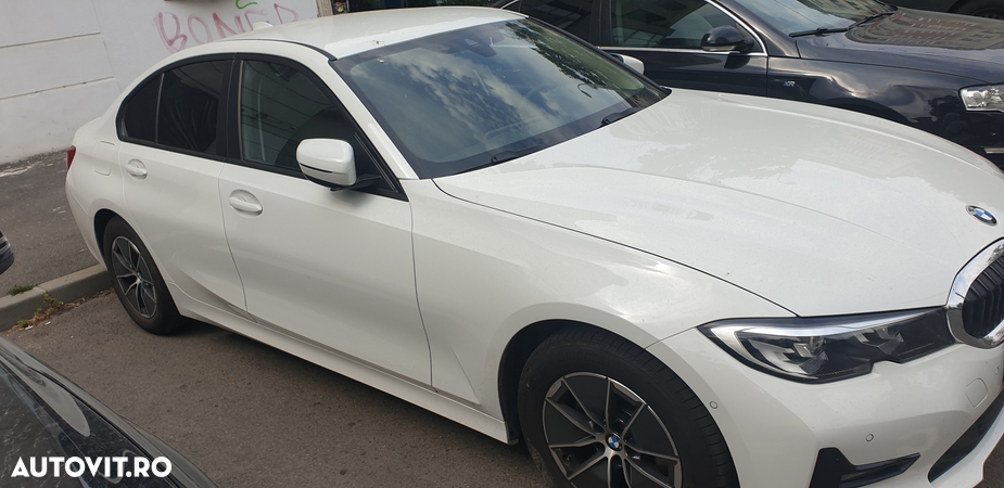 BMW Seria 3 320i AT - 1