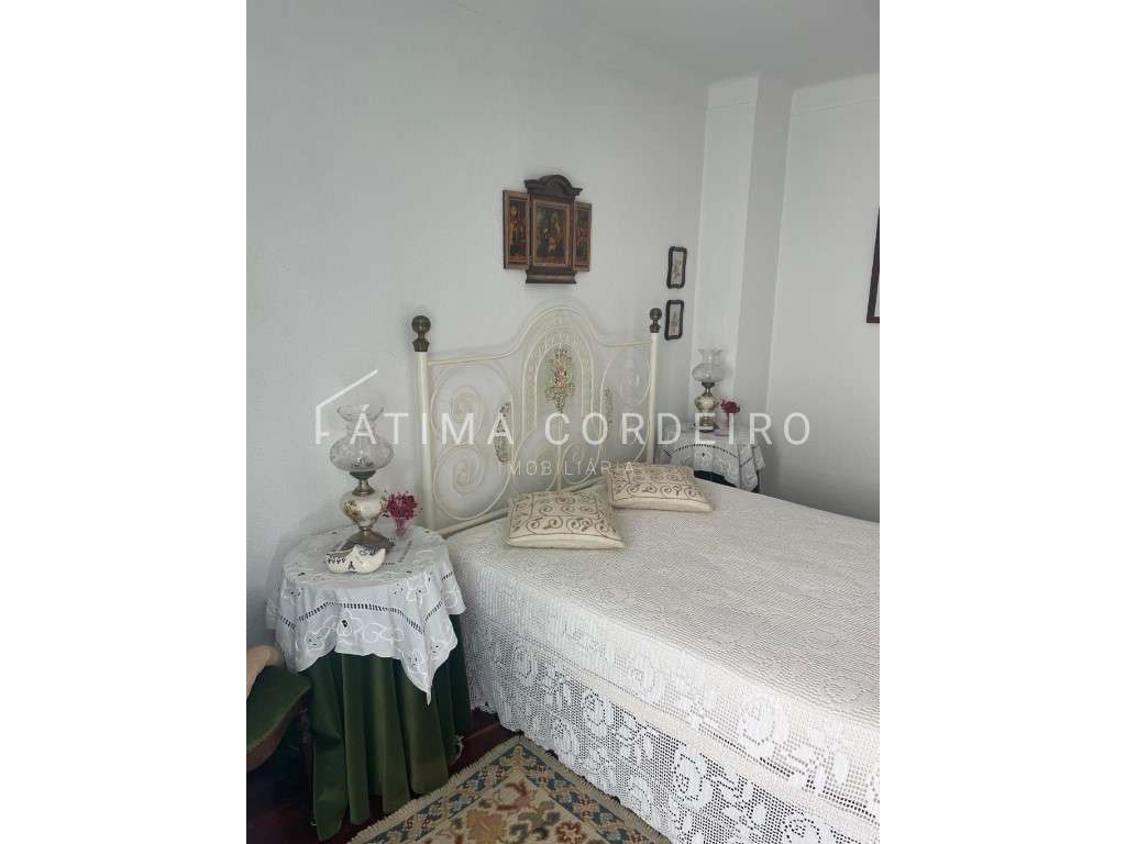 Excelente Moradia T2 no Centro Histórico de Santarém-14