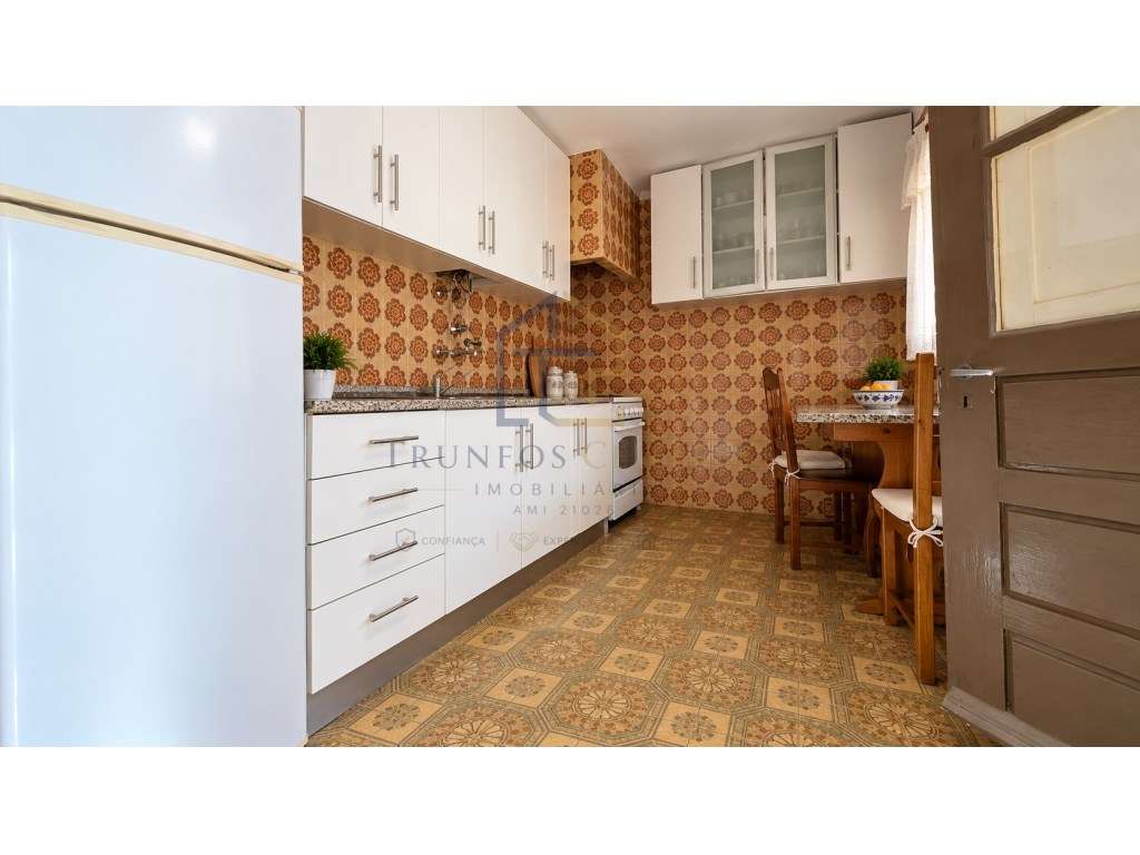 Moradia V5 com Quintal, Anexo e Terraços a 100mt da praia das Caxin...-6