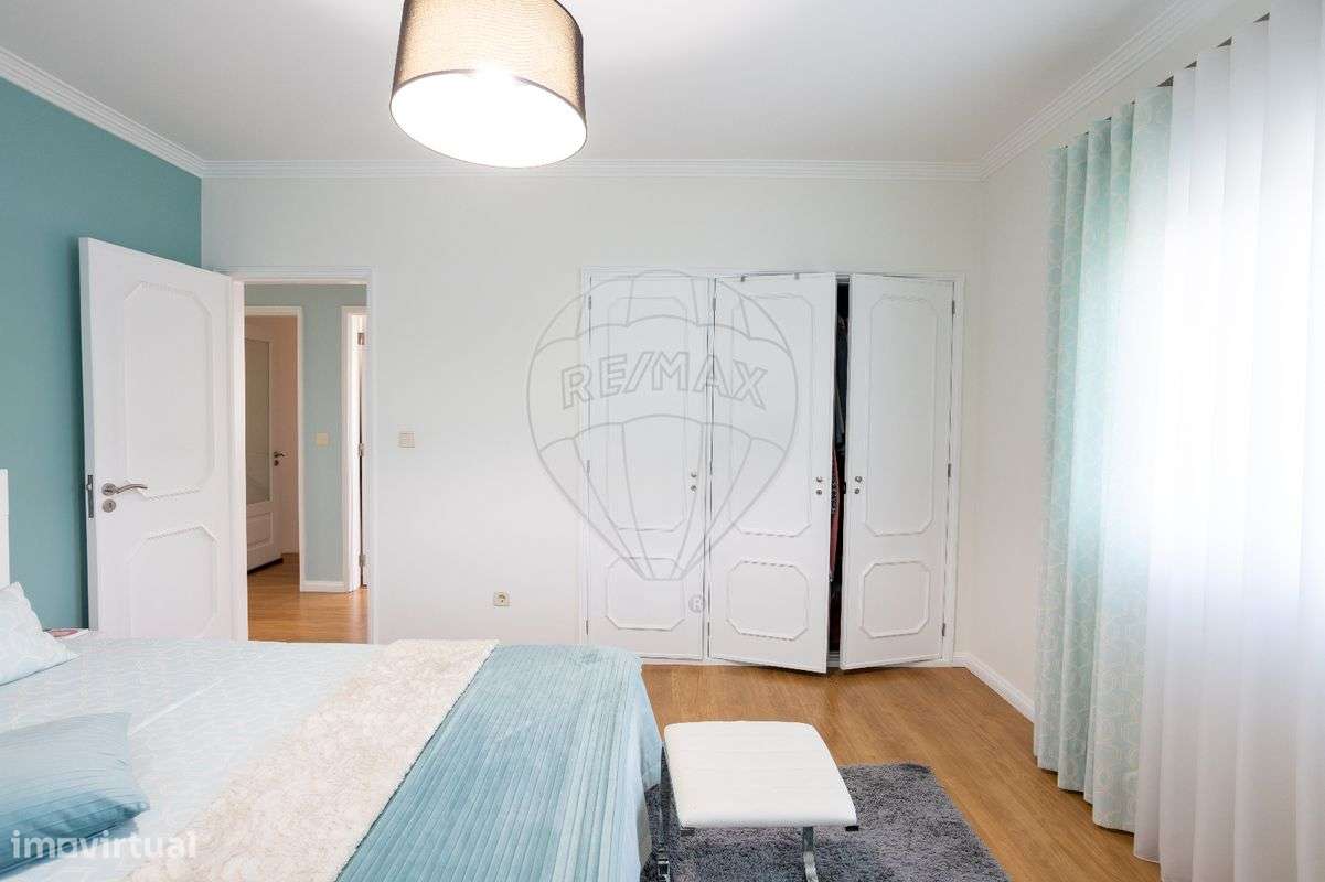 Moradia T4 para venda-8