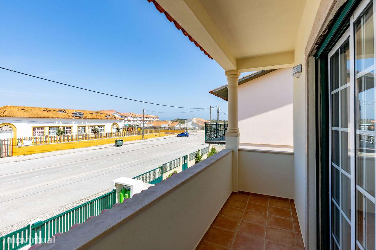 Moradia Geminada a 450mt da praia da Vieira de Leiria - Oportunidade Ú-21