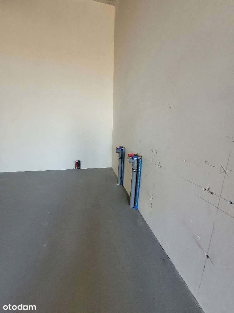 Nowoczesny lokal 28m² z parkingiem idealny na biuro lub małe usługi-7