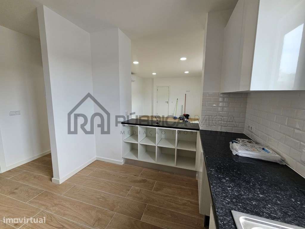 Moradia recuperada com garagem em Loulé-14