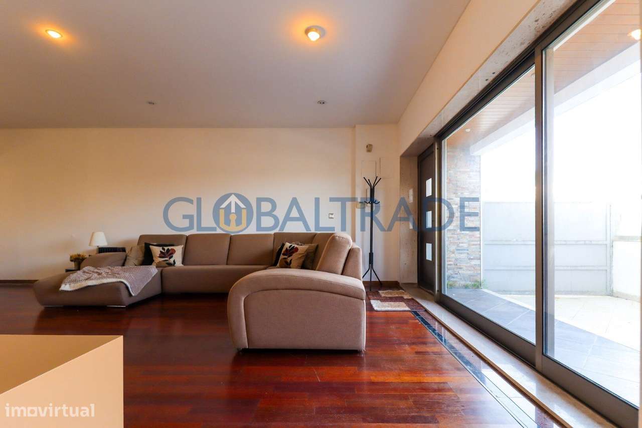 Moradia T3 com Terraço em Valbom-14