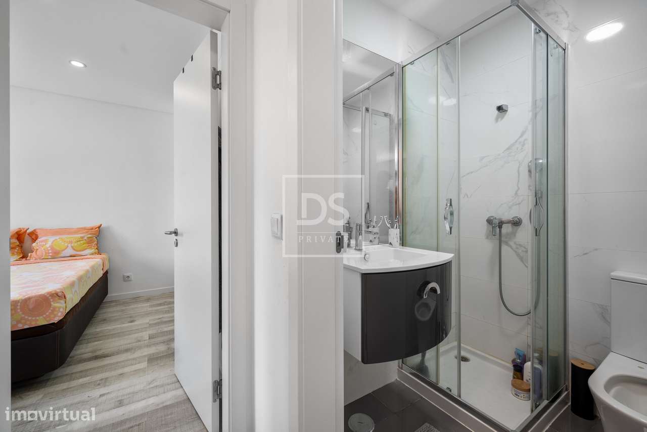 Andar de Moradia Bi-Familiar  T2+1 no Seixal – Conforto, Modernidade e-10