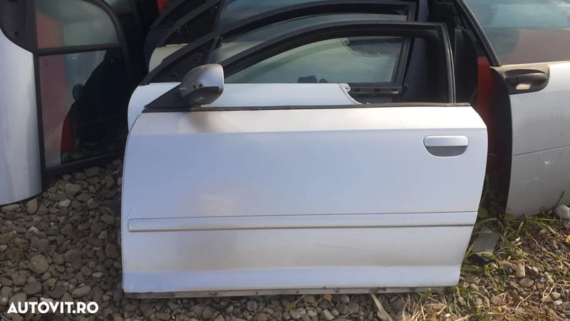 Usa stanga Audi A3 coupe - 1
