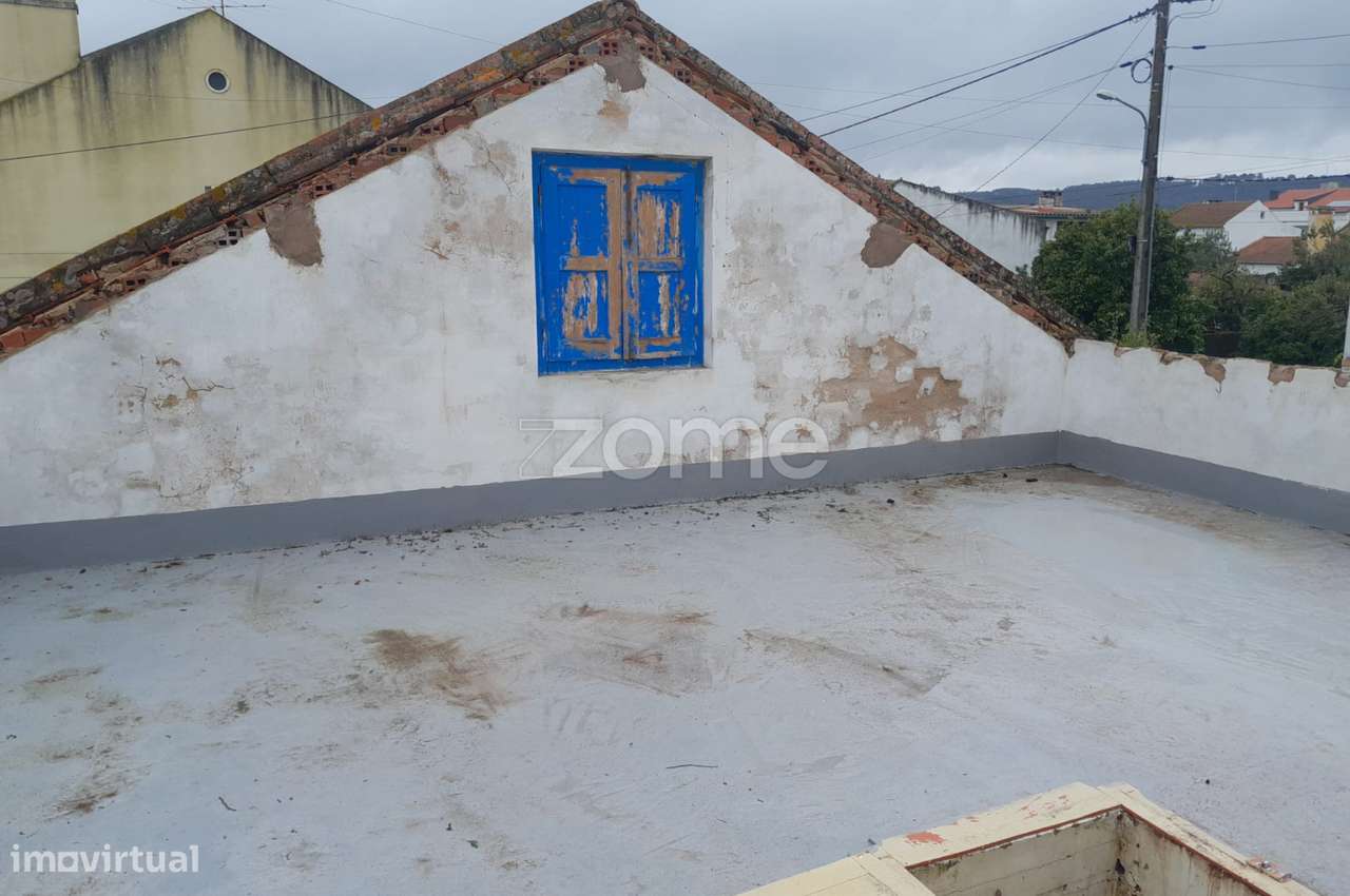 Moradia para Reabilitação com Terreno | Rossio ao Sul do Tejo - Grande imagem: 5/15