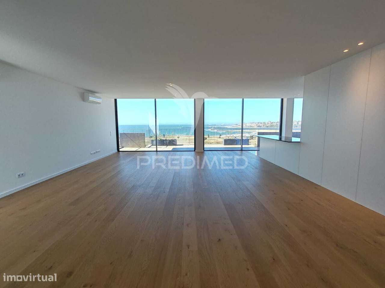 T4 Premium - Grande imagem: 4/19