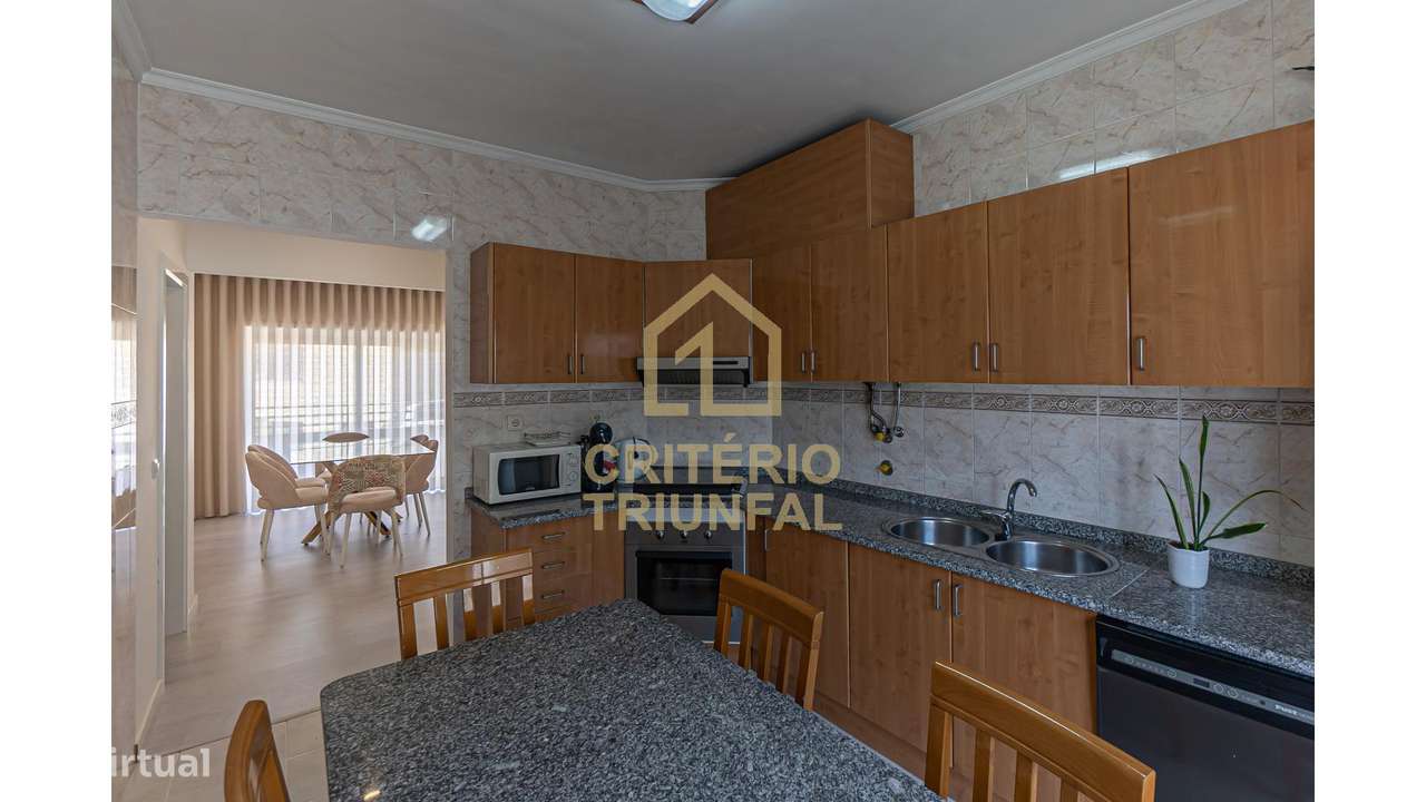 Apartamento T3 em Perozelo-23